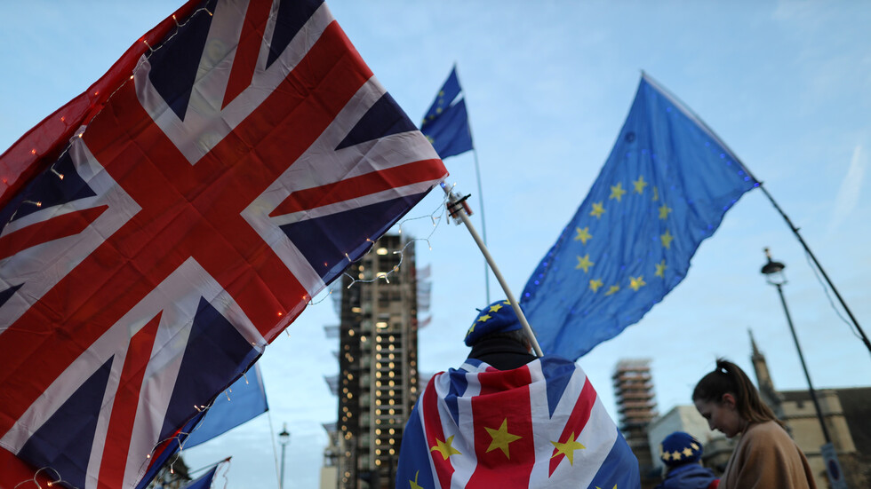 لندن ترفض تمديد مهلة مواطني الاتحاد الأوروبي لتمديد الإقامة