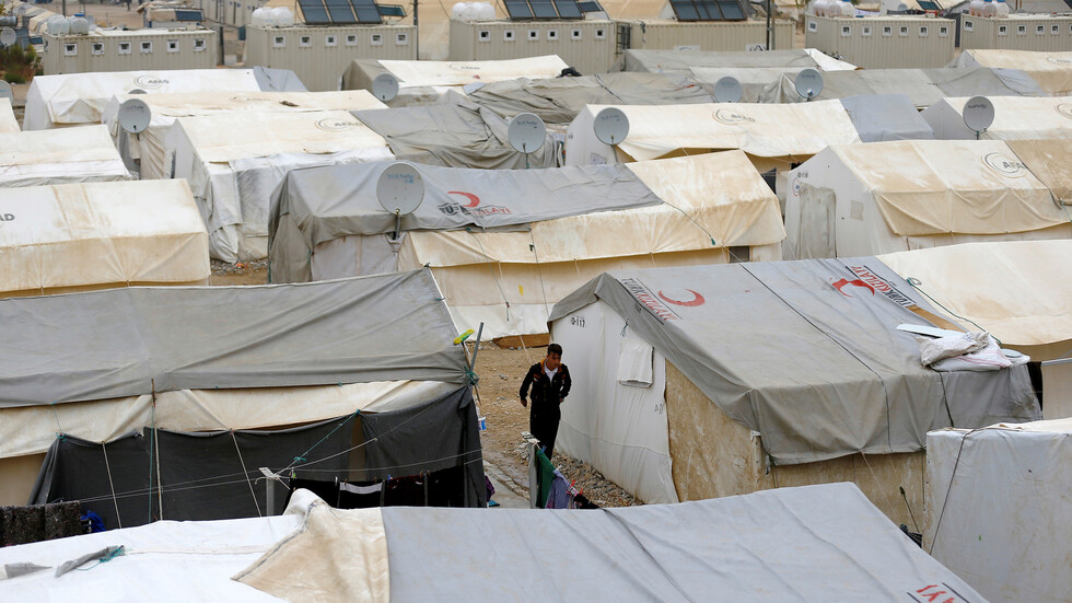 الاتحاد الأوروبي يبحث منح تركيا 3.5 مليار يورو لتمويل استضافة لاجئين