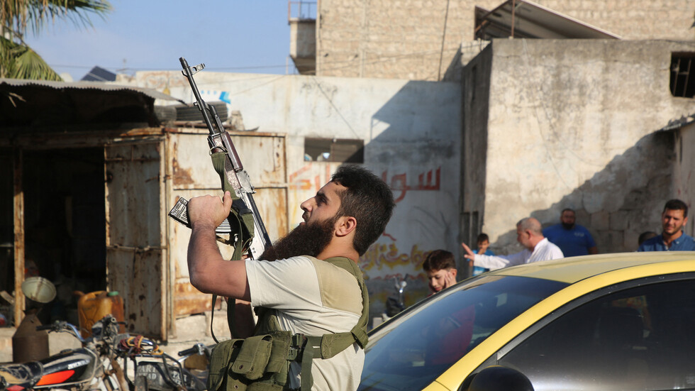 مركز المصالحة الروسي: الإرهابيون في سوريا يستعدون لاستفزازات باستخدام مواد سامة