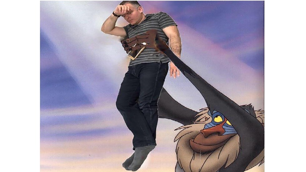 طبيب يكشف أسباب السقوط المفاجئ للبعض