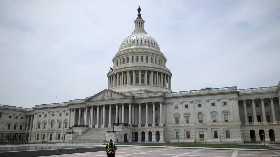 لجنة في مجلس الشيوخ الأمريكي توافق على مشروع قانون حول عقوبات ضد الصين