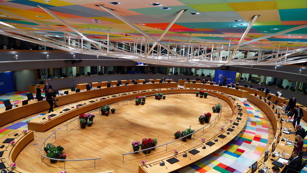 رئيس الوزراء التشيكي: الاتحاد الأوروبي يحتاج إلى روسيا