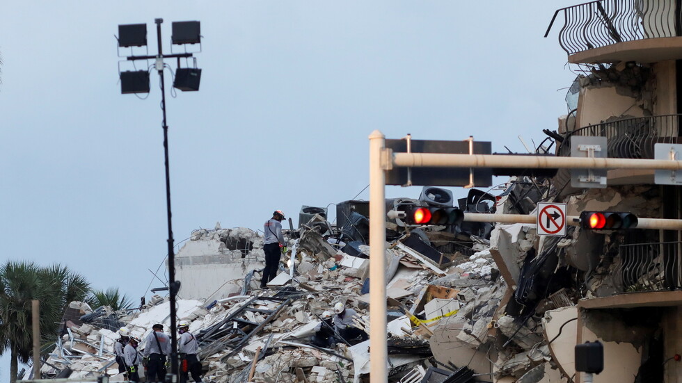 4 قتلى ونحو 160 مفقودا جراء انهيار المبنى السكني في فلوريدا