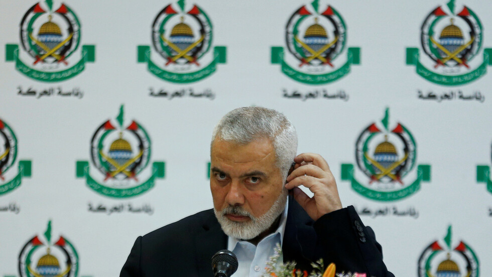 هنية يزور لبنان على رأس وفد من 