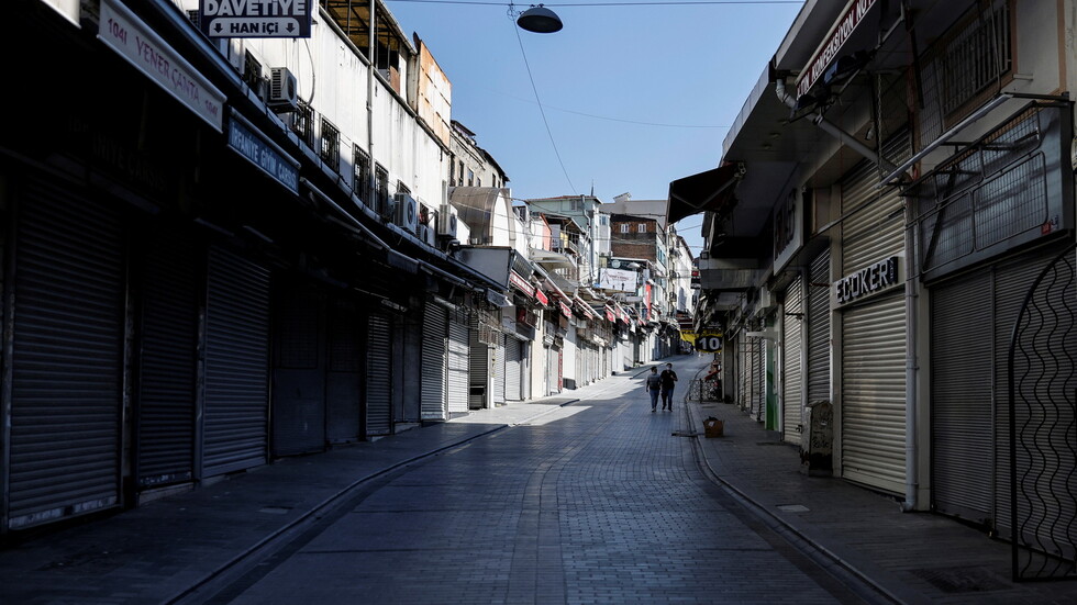 تركيا تسجل 5266 إصابة و51 وفاة جديدة بكورونا