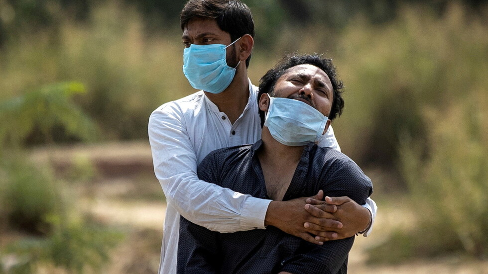 عدد الوفيات جراء كورونا في العالم يقترب من 4 ملايين حالة