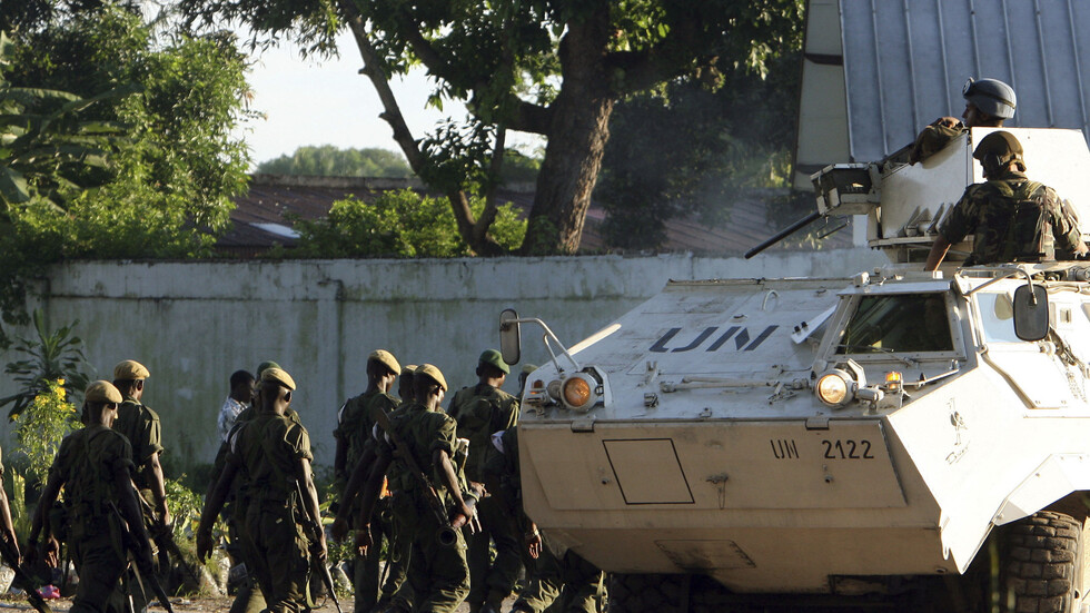 بالصور.. انفجار قنبلة داخل كنيسة كاثوليكية في الكونغو الديمقراطية