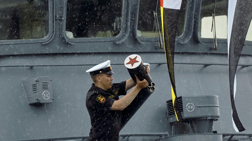 روسيا تجري مناورات في البحر المتوسط بالتزامن مع انطلاق مناورات الناتو في البحر الأسود