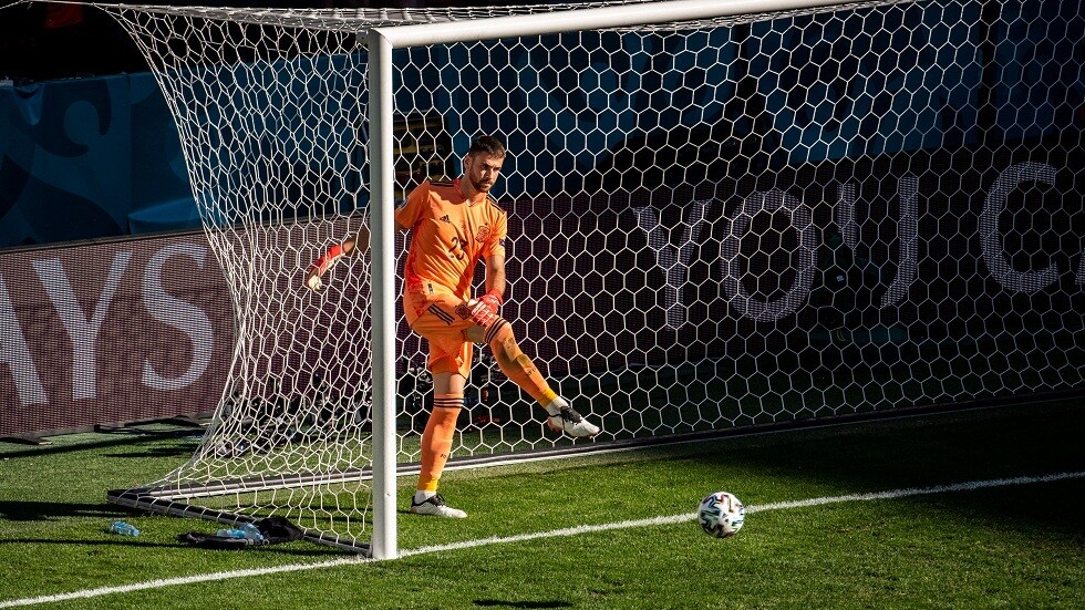 أمم أوروبا.. خطأ فادح من حارس إسبانيا يمنح كرواتيا التقدم (فيديو)