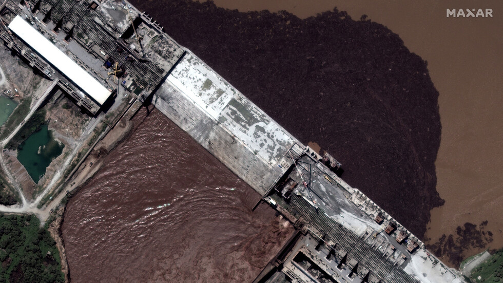 صور بالأقمار الصناعية تكشف تطورات جديدة في سد النهضة