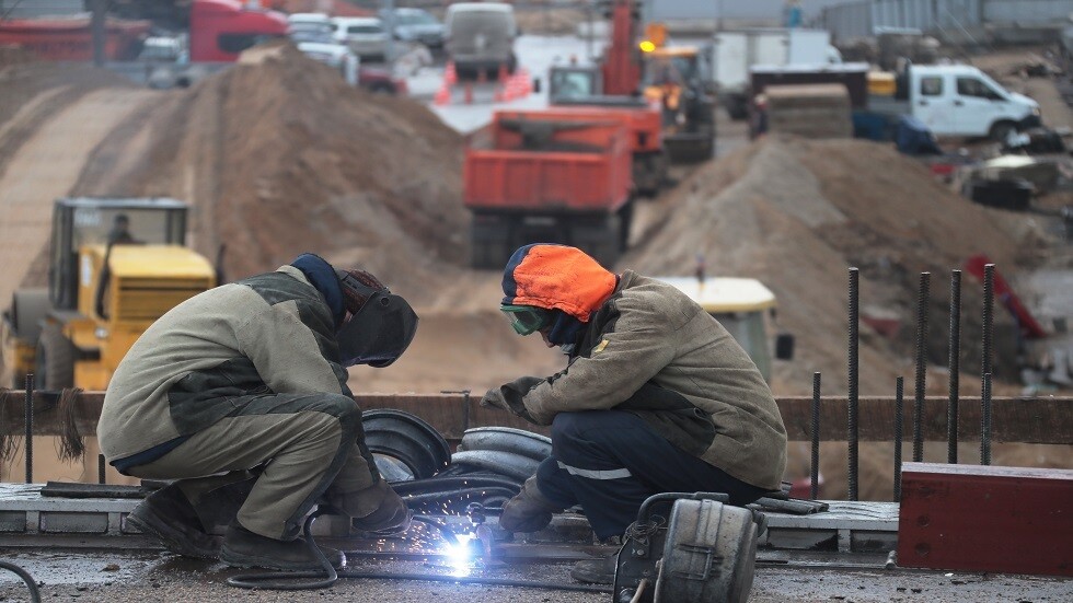 الروس يبتكرون مزيجا خرسانيا أسفلتيا لا مثيل له في العالم