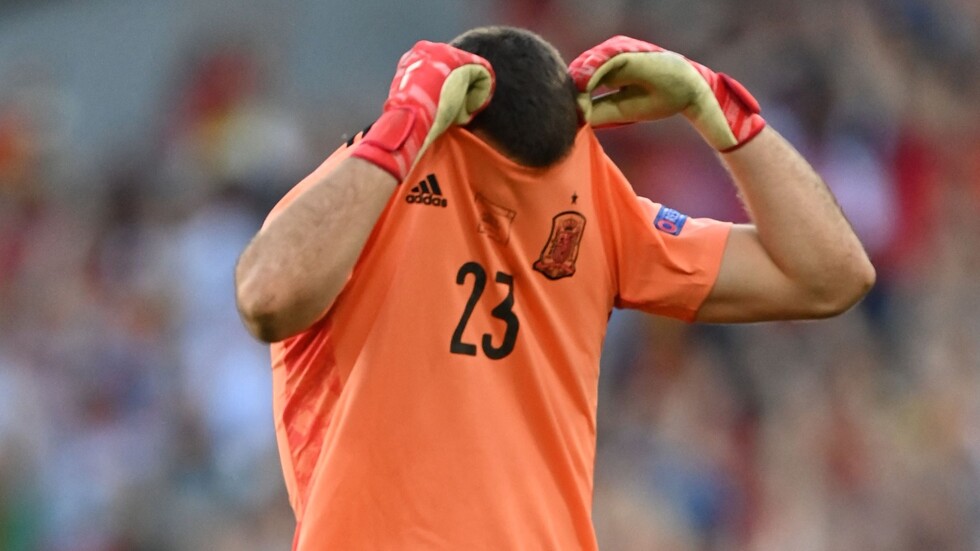 سيمون حارس إسبانيا تعرض "للتعذيب" بسبب خطأ مباراة كرواتيا (فيديو)