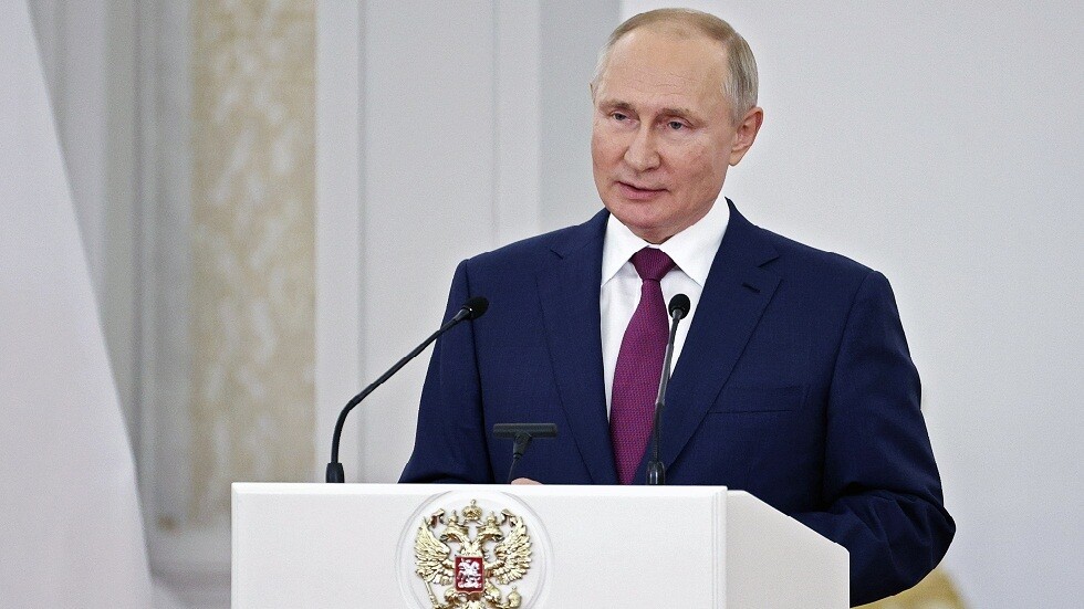 بوتين يستقبل الرياضيين الروس المشاركين في أولمبياد طوكيو ويشيد بإقامتها رغم وباء 