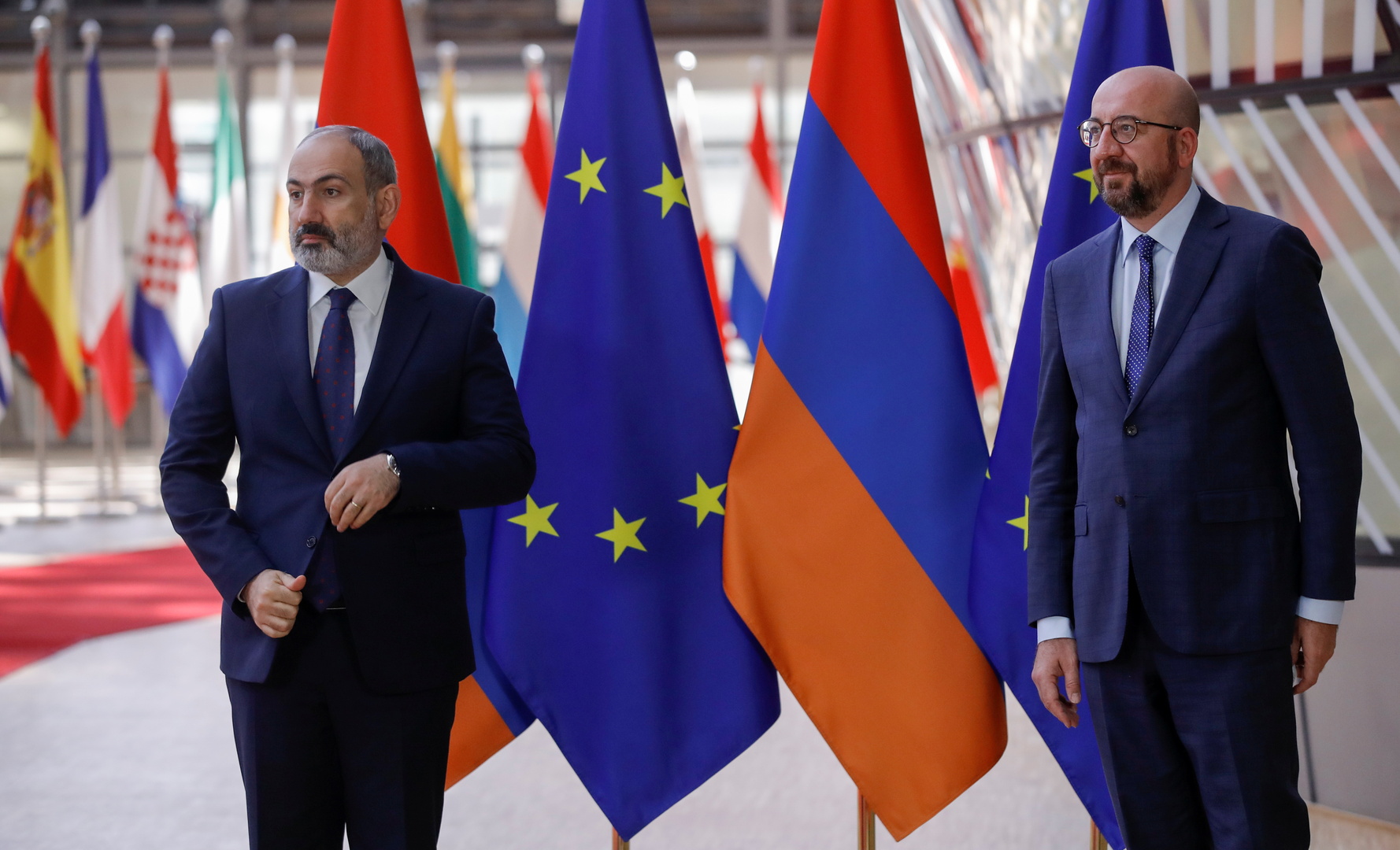 الاتحاد الأوروبي: مستعدون للمساعدة في خفض التوتر على الحدود بين أرمينيا وأذربيجان