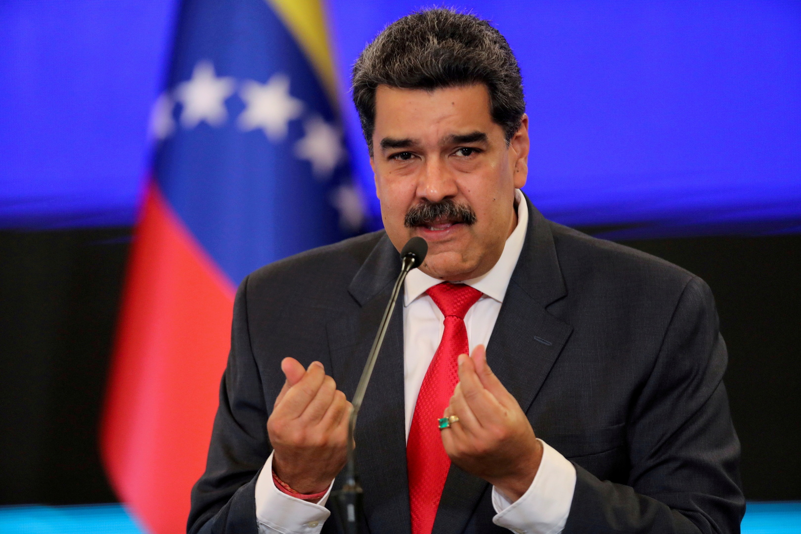 مادورو يطالب الولايات المتحدة بالإفراج عن الأصول الفنزويلية لشراء اللقاحات