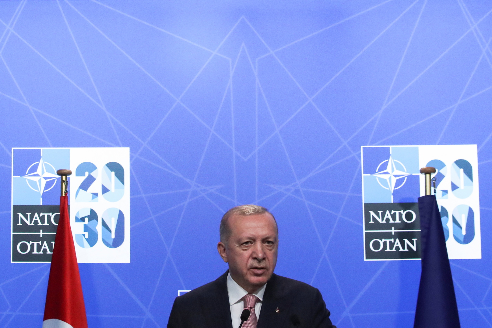 أردوغان: اتفقنا مع ميتسوتاكيس على مواصلة الحوار بين تركيا واليونان دون إشراك طرف ثالث