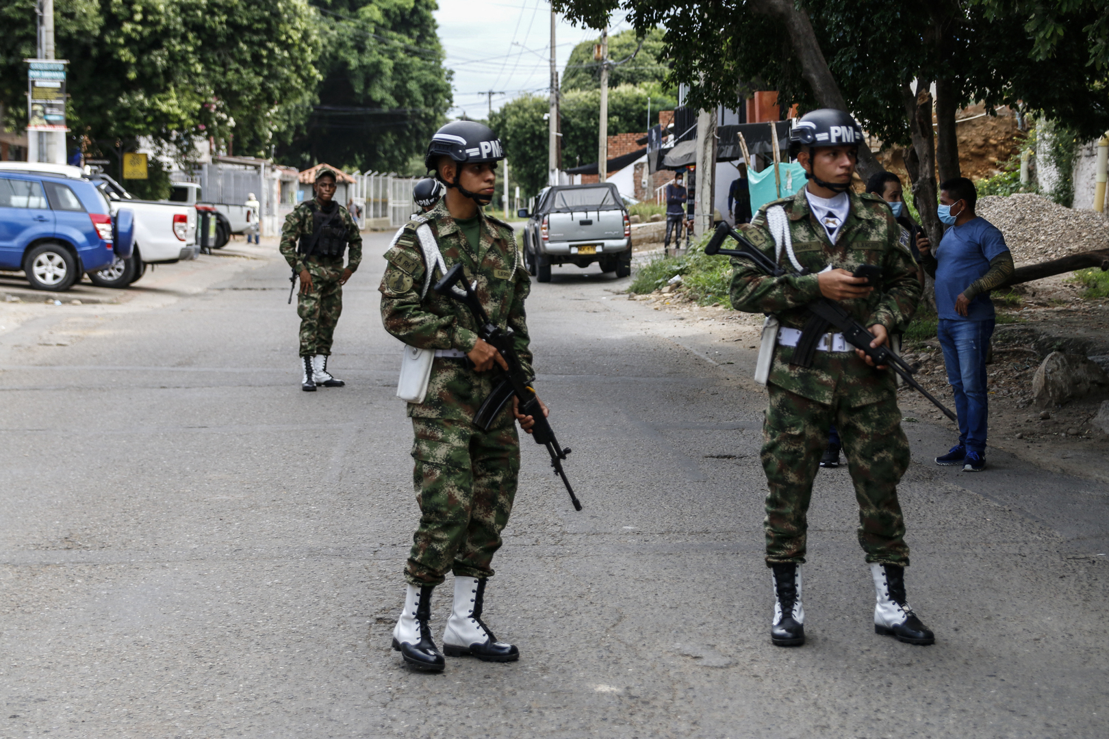كولومبيا تعتبر التفجير الذي استهدف قاعدة عسكرية هجوما إرهابيا