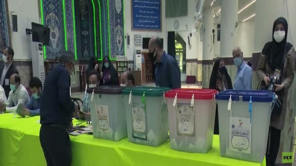 RT تواكب عملية الاقتراع بانتخابات إيران