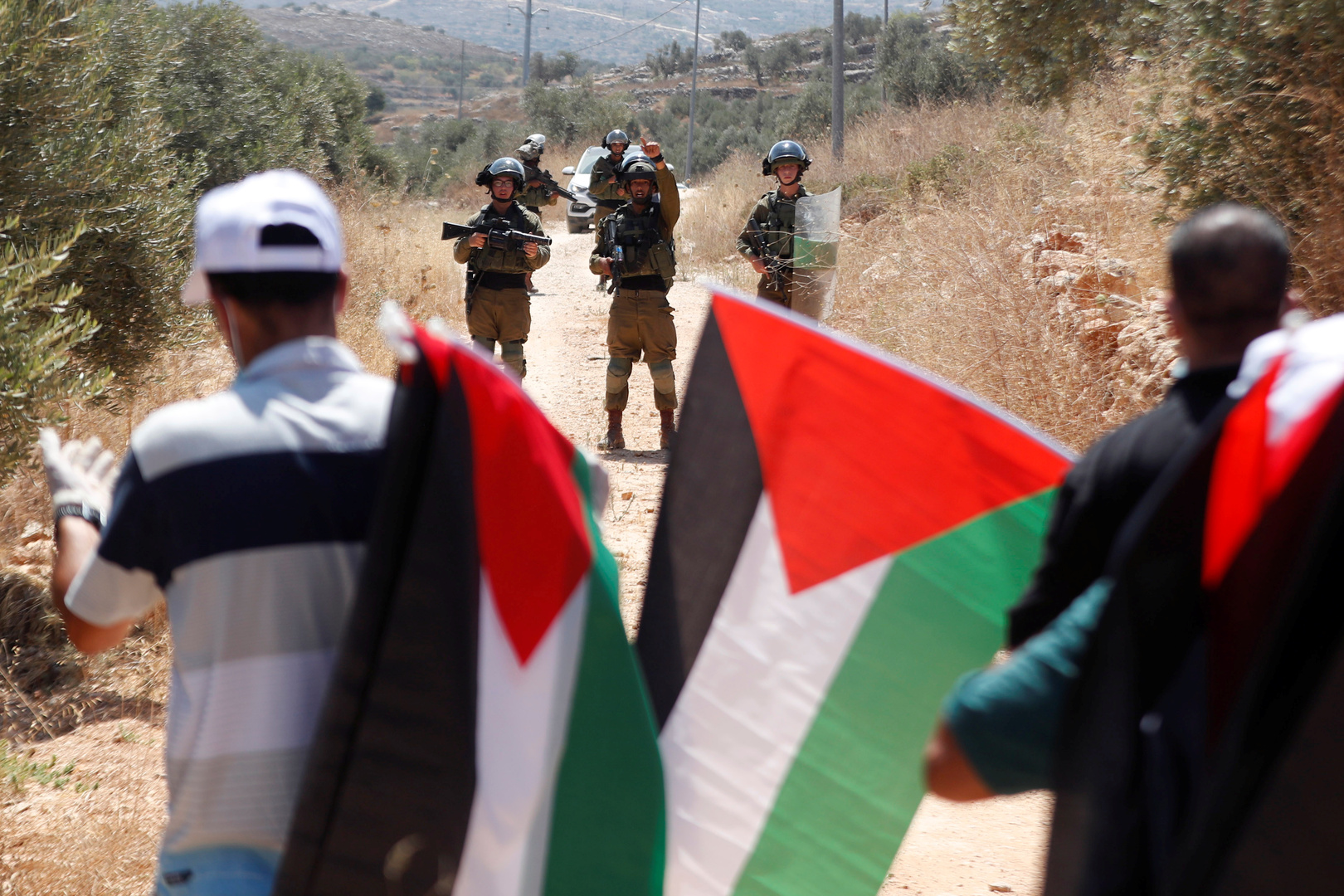 مسؤول فلسطيني يكشف سبب سعي المستوطنين للسيطرة على جبل صبيح في بيتا