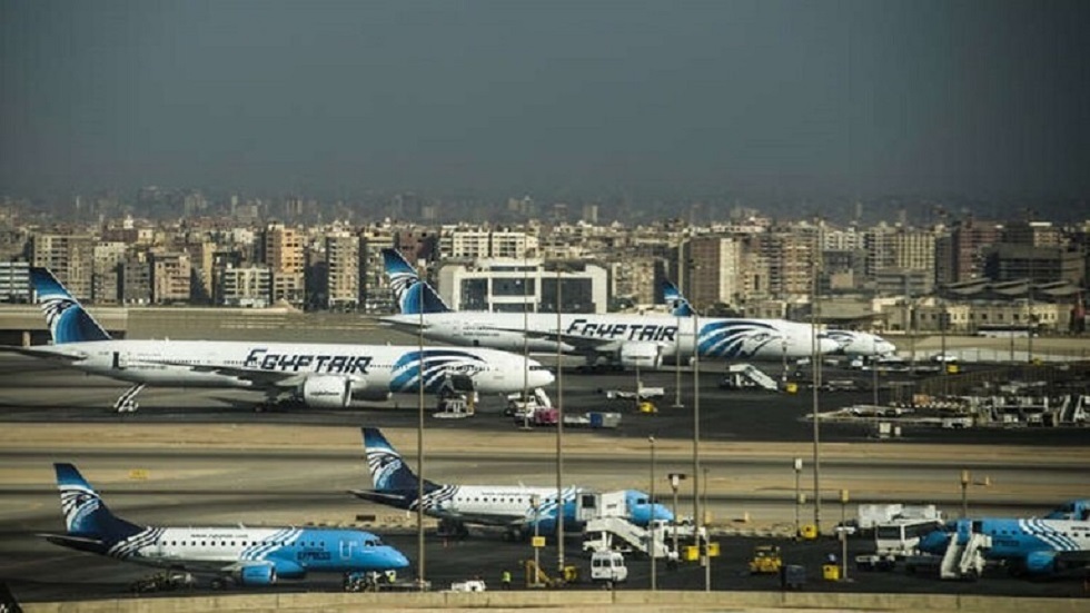 مطار القاهرة الدولي يستقبل أكثر من 3 آلاف سائح روسي