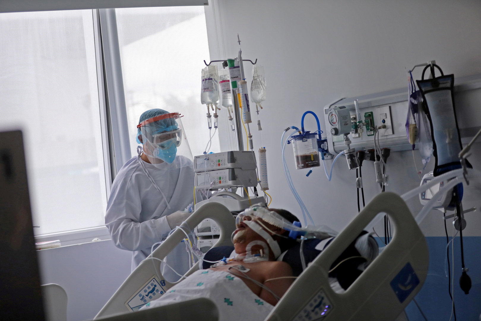 كولومبيا تسجل حصيلة وفيات يومية قياسية بفيروس كورونا