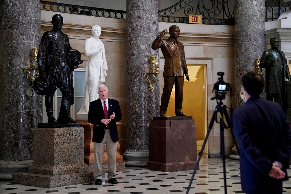الكونغرس الأمريكي يوافق على قرار إزالة تماثيل قادة الكونفدرالية من مبنى الكابيتول