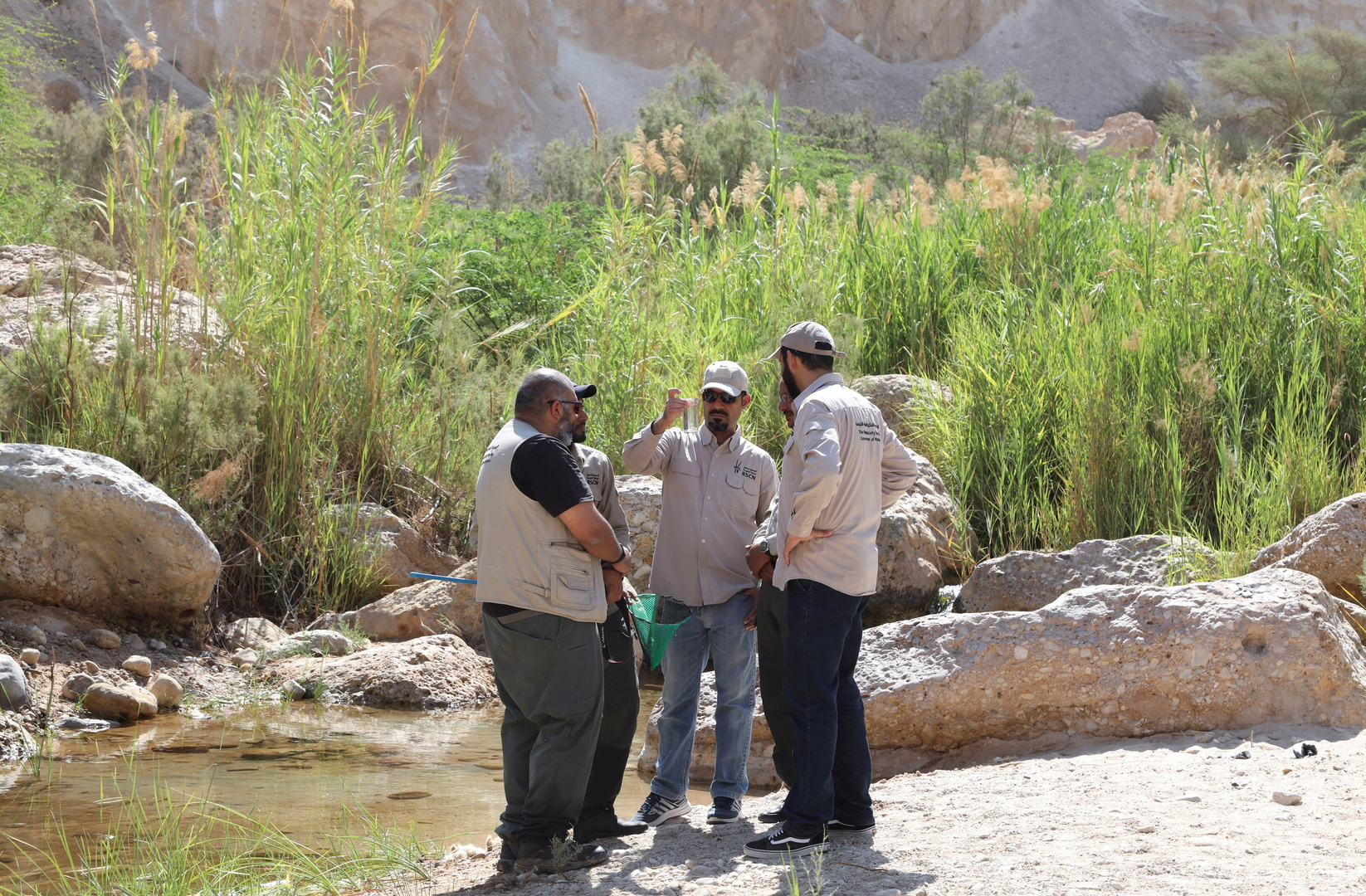 باحثون في الأردن يضعون جدولا زمنيا لإنقاذ سمك نادر مهدد بالانقراض
