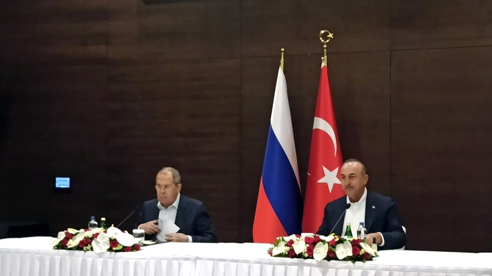 تركيا  تسمح للمواطنين الروس الذين تطعموا بأي لقاح روسي بالدخول من دون اختبارات "بي سي أر"