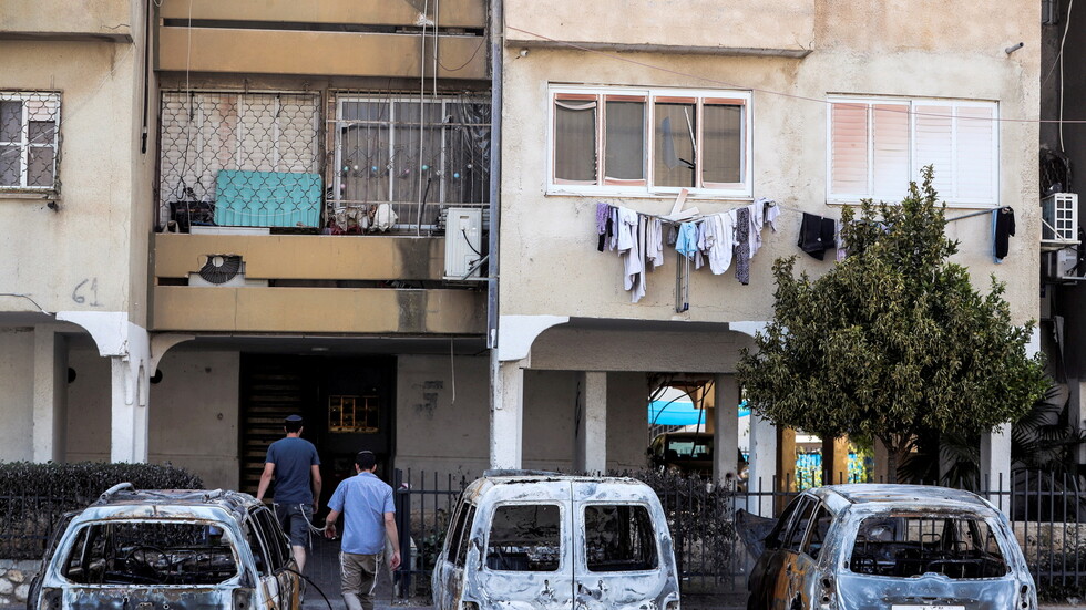 تقارير: الشرطة الإسرائيلية تقول إن العنف في البلدات المختلطة يقوده مخبرون للشاباك