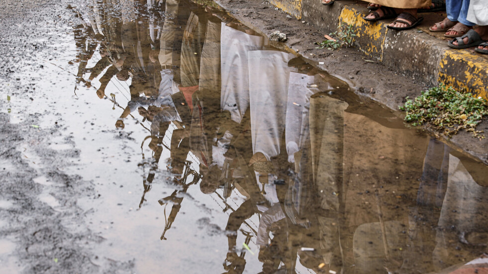 الحوثيون ينشرون لقطات لـ"عملية واسعة ضد معسكر للتحالف"