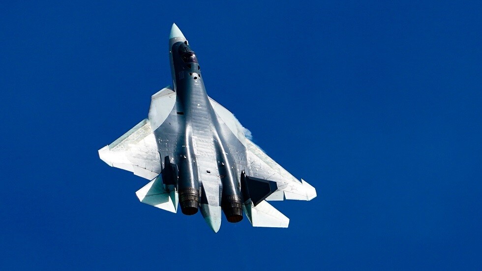 "سو- 57" تزوّد بصاروخي فرط الصوت وقد يمنعان "إف - 35" من الطيران