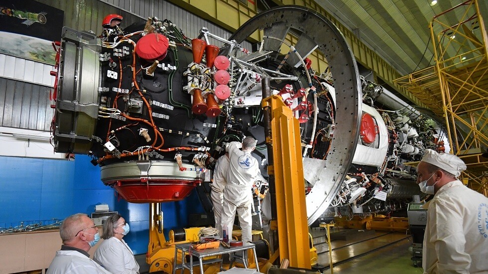 روسيا ستختبر على المحطة الدولية عناصر من قاطرة 