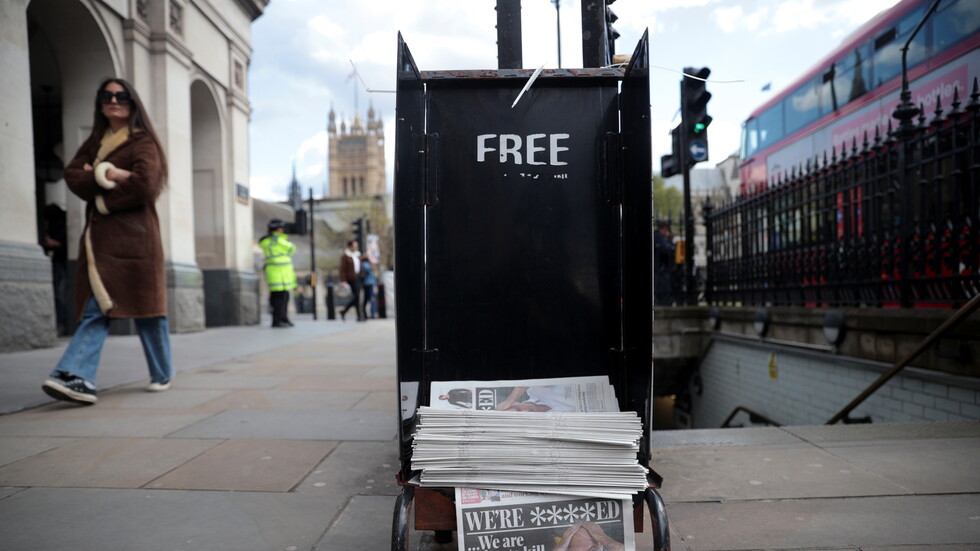 بريطانيا.. إصابات كورونا عند الـ24 ألفا لليوم الثاني