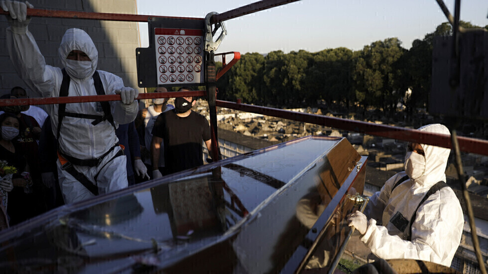 البرازيل ترصد 53725 إصابة و1639 وفاة جديدة بكورونا