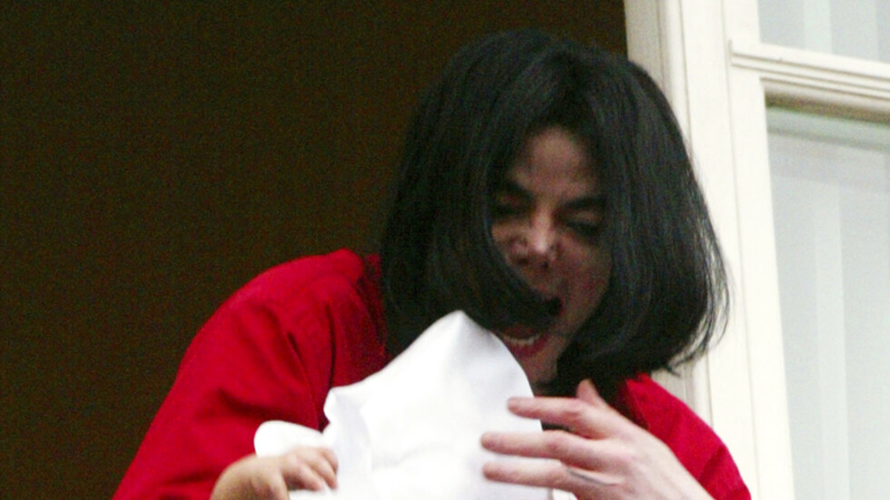 الحارس الشخصي لمايكل جاكسون يوضح حقيقة وجود "غرفة سرية للأطفال" في منزل الراحل