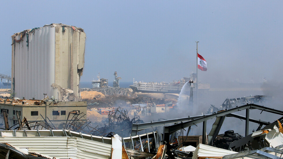 مصادر: وزير الداخلية اللبناني يرفض طلبا لاستجواب مدير الأمن العام في قضية انفجار مرفأ بيروت