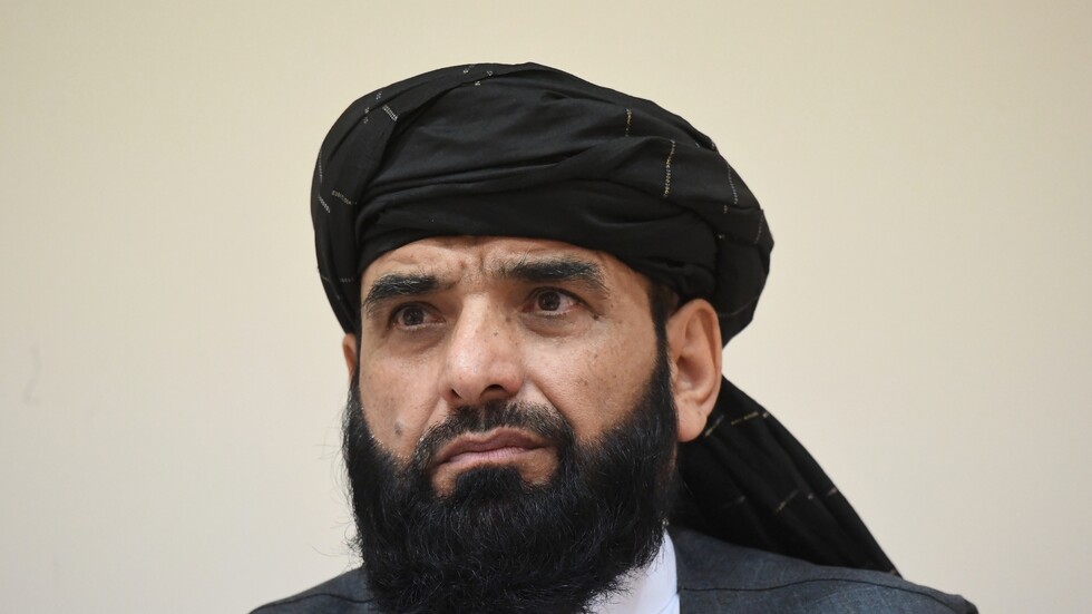 طالبان تعد بعدم ملاحقة الموظفين المحليين المتعاونين مع قوات الناتو