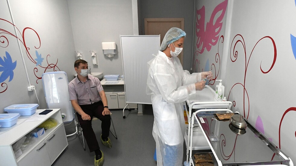 الكرملين: نؤيد الدعوة لتطعيم كل المواطنين الروس