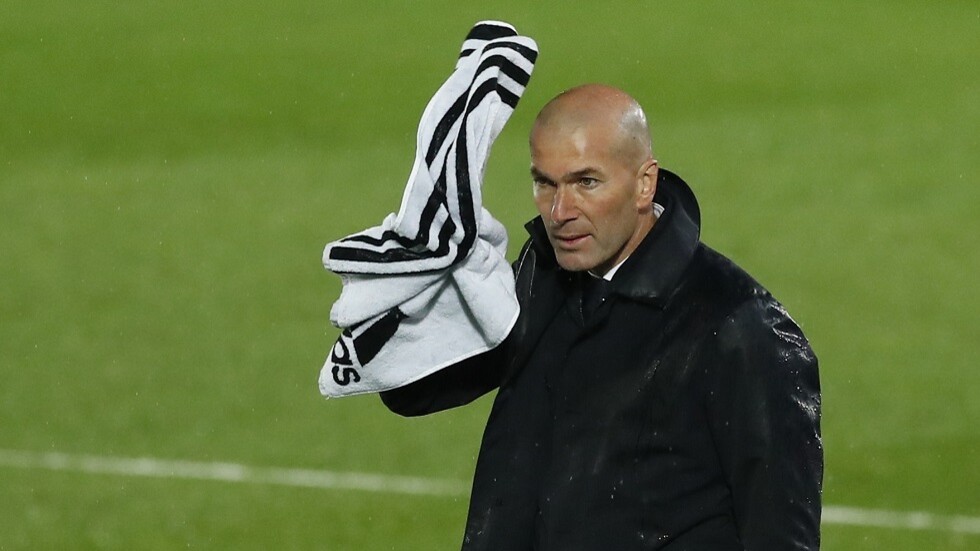 زيدان يضحي بعروض من إنجلترا والخليج وآسيا من أجل تحقيق حلمه