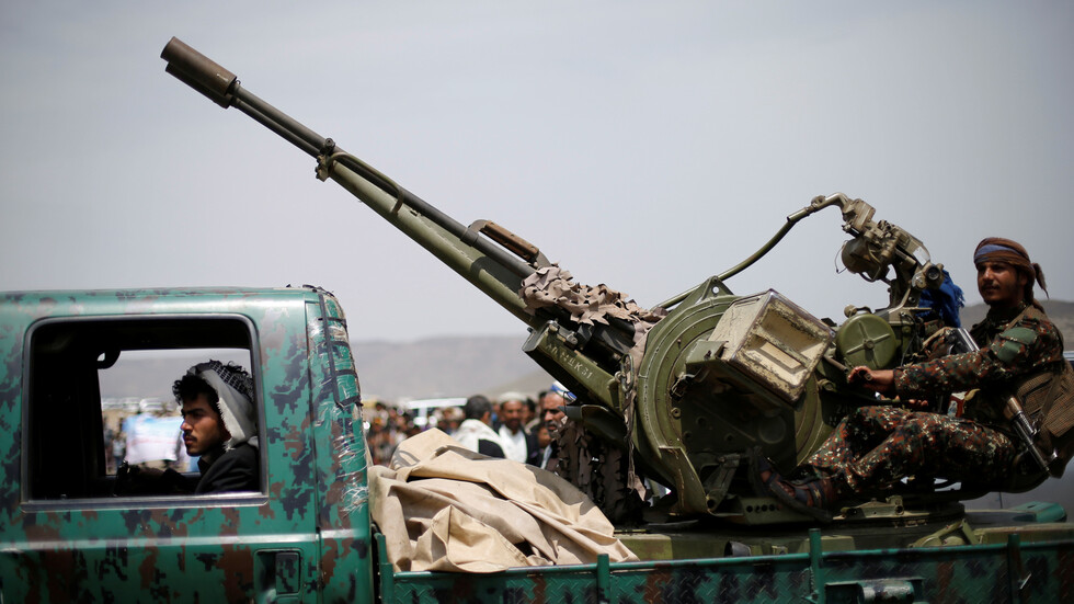 حكومة هادي والحوثيون يعلنون إحرازهم تقدما ميدانيا في البيضاء