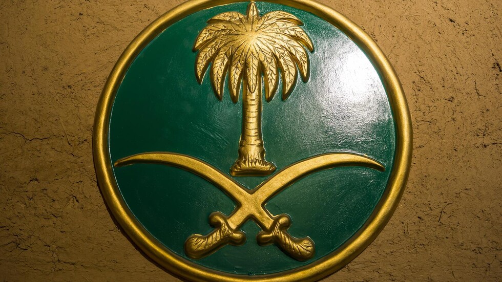 السعودية.. نجل عبد العزيز الدخيل يعلن الإفراج عن والده