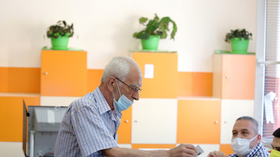 البلغار يصوتون في ثاني انتخابات برلمانية خلال 3 أشهر