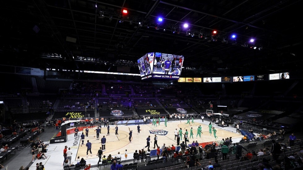 شاهد.. منتخب أمريكا لكرة السلة يتعرض لهزيمة تاريخية قبل أولمبياد طوكيو