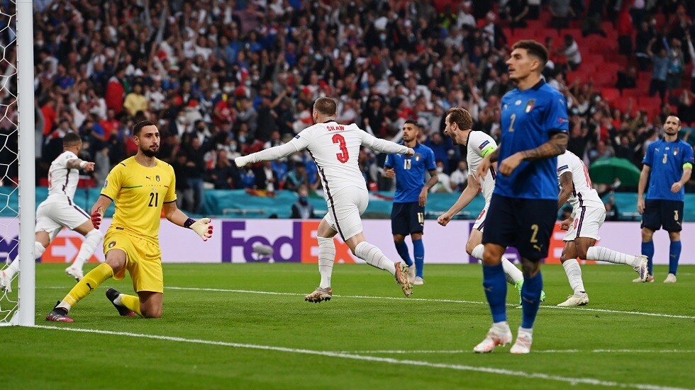 إنجلترا تسجل الهدف الأول في المباراة النهائية لـ