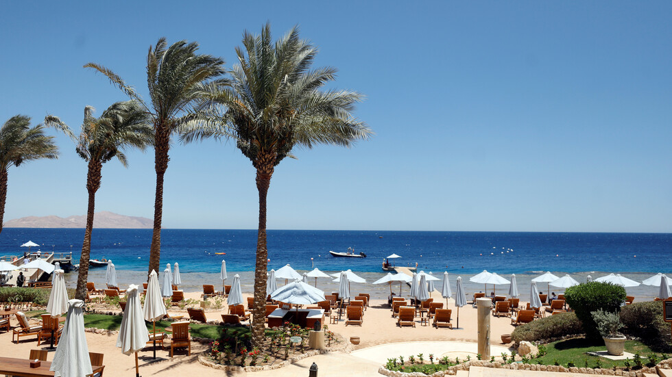 روسيا ترسل وفدا إلى مصر لتقييم الأوضاع الوبائية والإجراءات في أماكن استقبال السياح