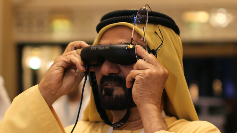 الإمارات..محمد بن راشد يدشن منصة 