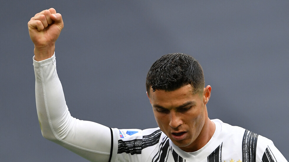 رونالدو يحسم أمر استمراره مع يوفنتوس من عدمه