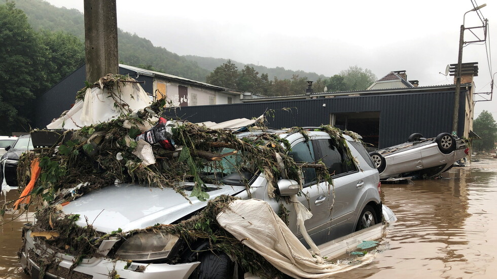 في حصيلة غير نهائية.. ارتفاع ضحايا الفيضانات في بلجيكا إلى 15