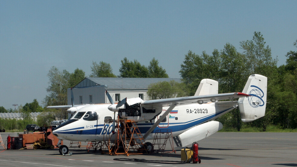 روسيا.. الطائرة السيبيرية هبطت بشكل حاد وانقلبت رأسا على عقب وبقي ركابها أحياء (صورة+فيديو)