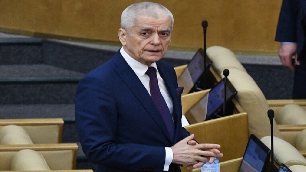 أونيشينكو: من المستحيل إثبات الأصل المختبري لفيروس كورونا